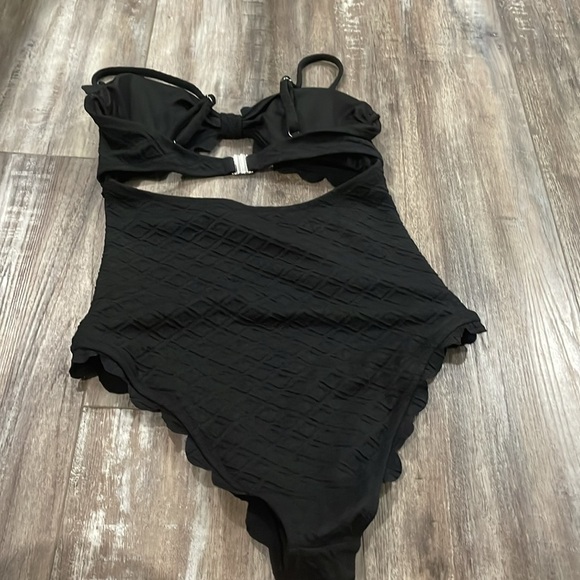 Cupshe seaside holiday Black cutout one piece monokini swimsuit M NEW - Picture 8 of 10